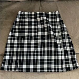 Brandy Melville plaid skirt!